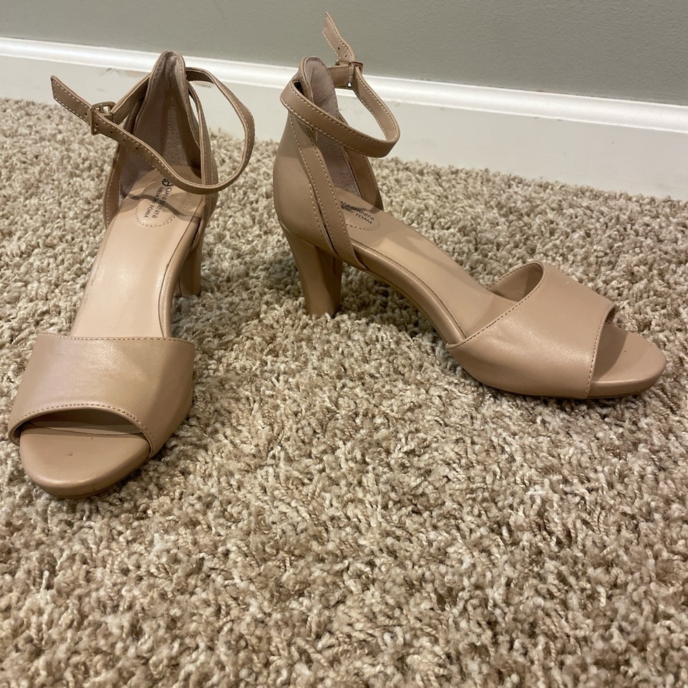 Giani Bernini Beige Ankle-Strap Mid-Heel Sandals
